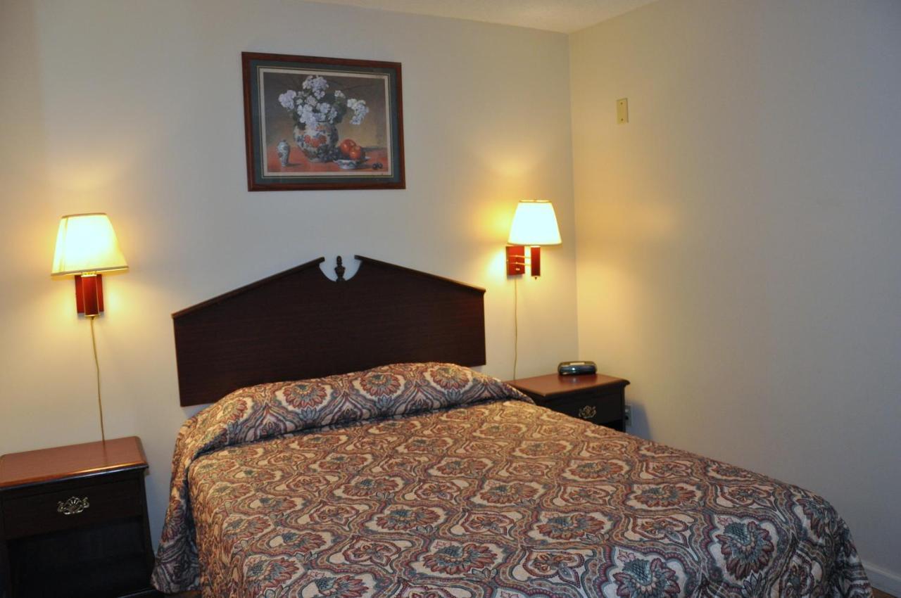 Merrimac Inn & Suites Вильямсбург Экстерьер фото